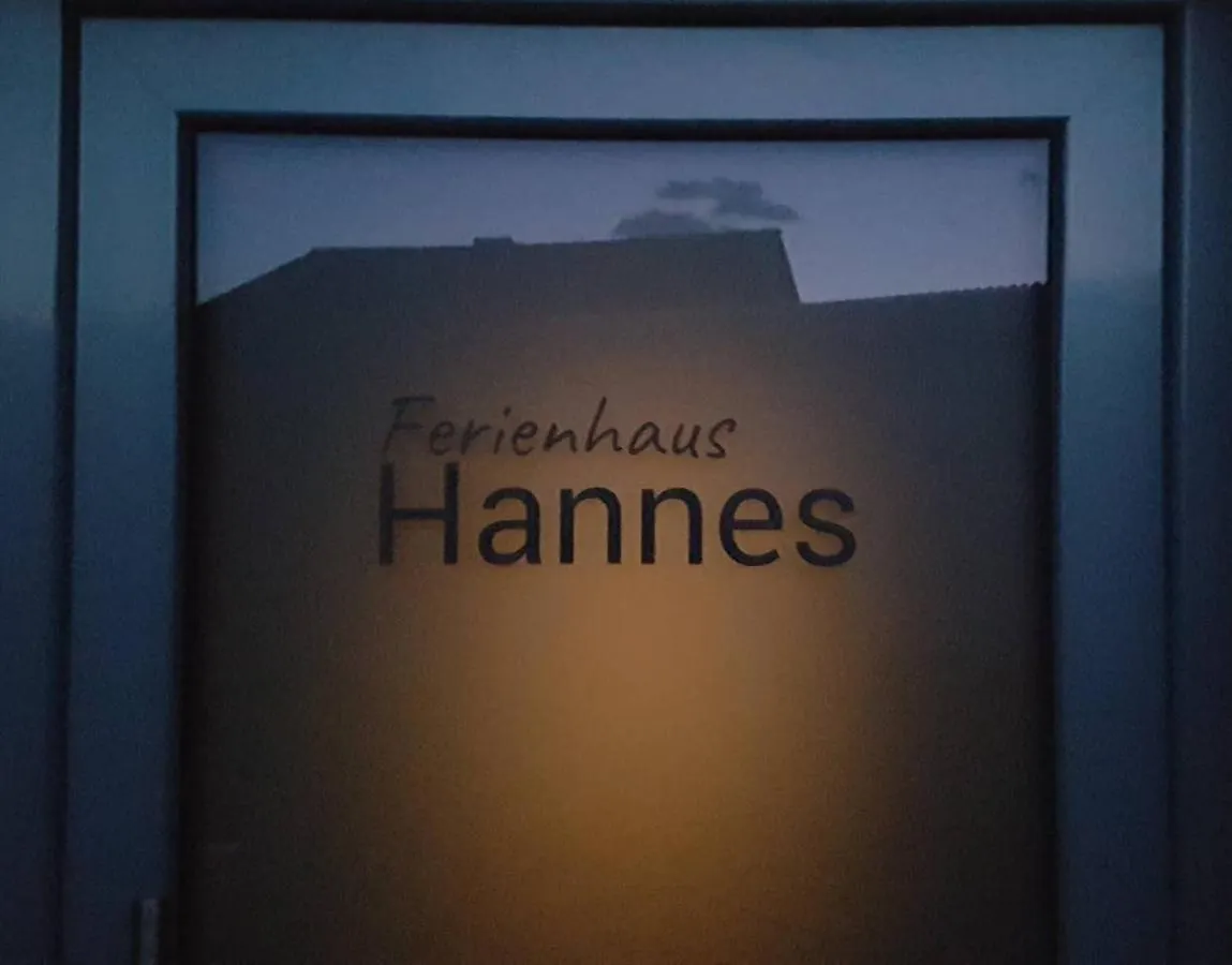 Ferienhaus Hannes Oy-Mittelberg Semesterbostad